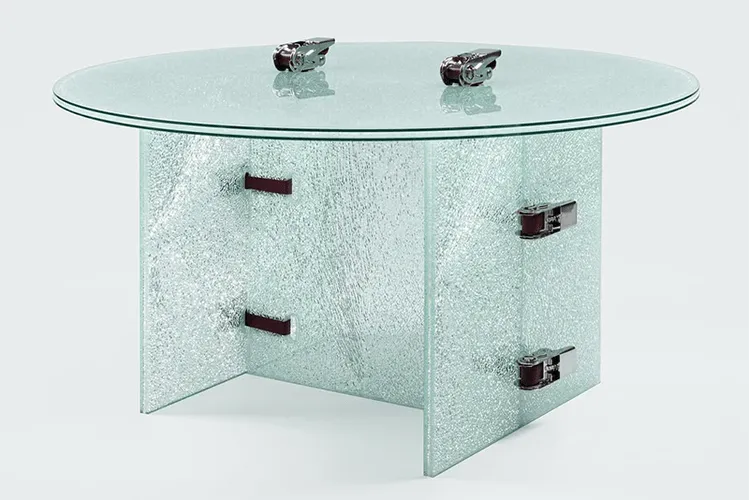 Jorge Penadés 以碎玻璃打造「Look Mum, No UV」桌子