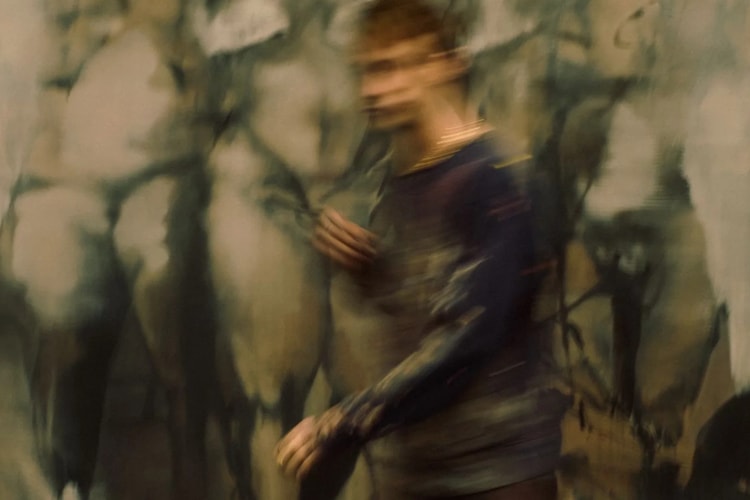 George Rouy《Shadowing》:弯折血肉与骨骼