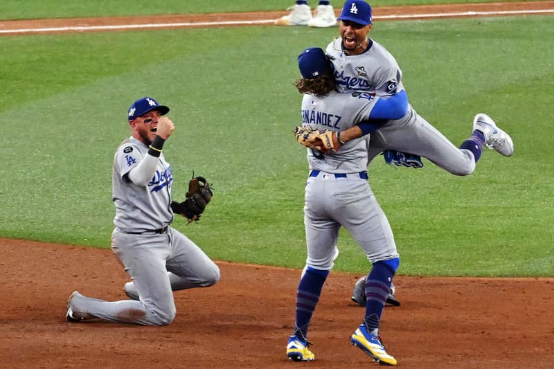 洛杉矶道奇 Los Angeles Dodgers 完成世界大赛二连霸!