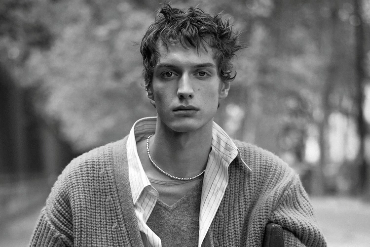 Zara Studio 携手 Karl Templer 发布 2026 秋冬系列大片「The Whispers of the Wild」